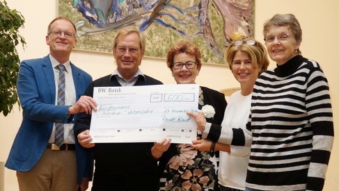 Beneﬁzveranstaltung-2018-2018-11 Spendenübergabe.JPG